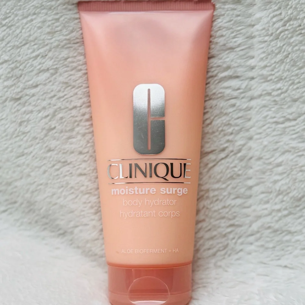 NEW- Clinique Moisture Surge Body Hydrator 6.7 fl oz - Picture 2 of 5